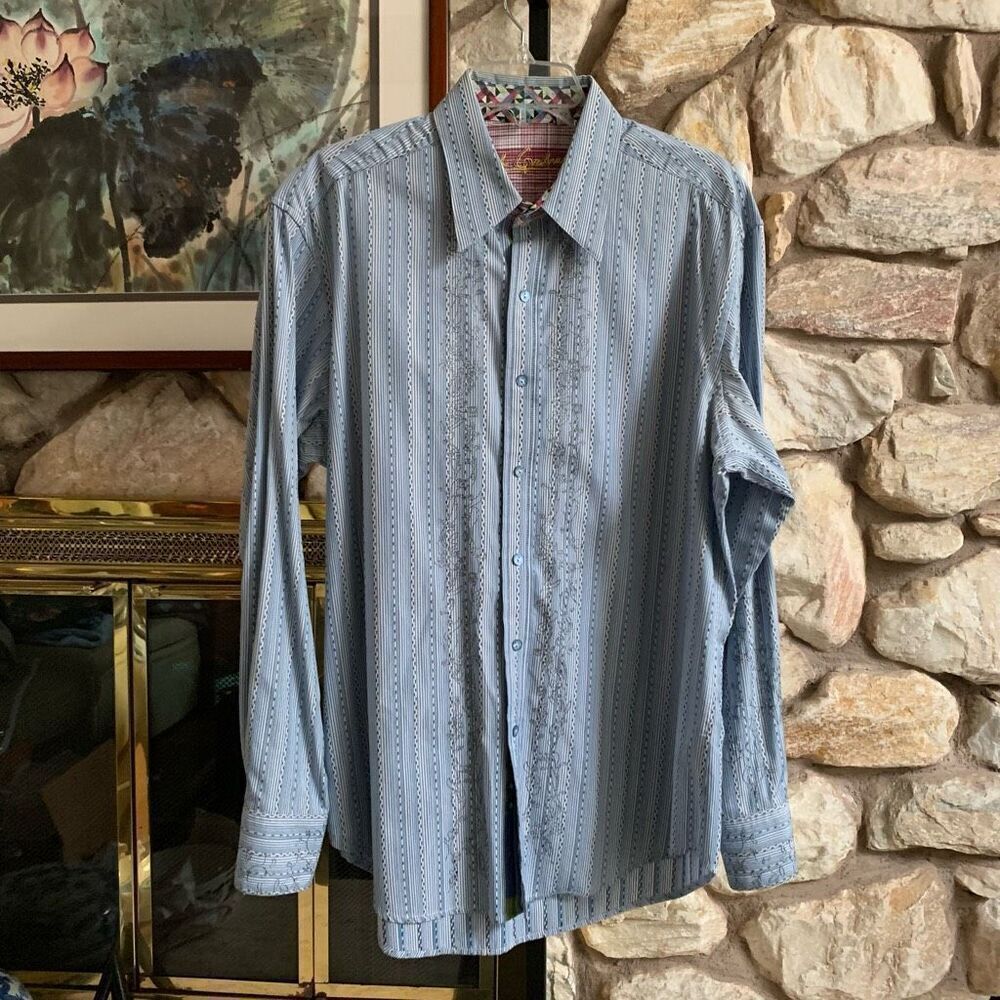 Robert Graham long men’s sleeve button down shirt.